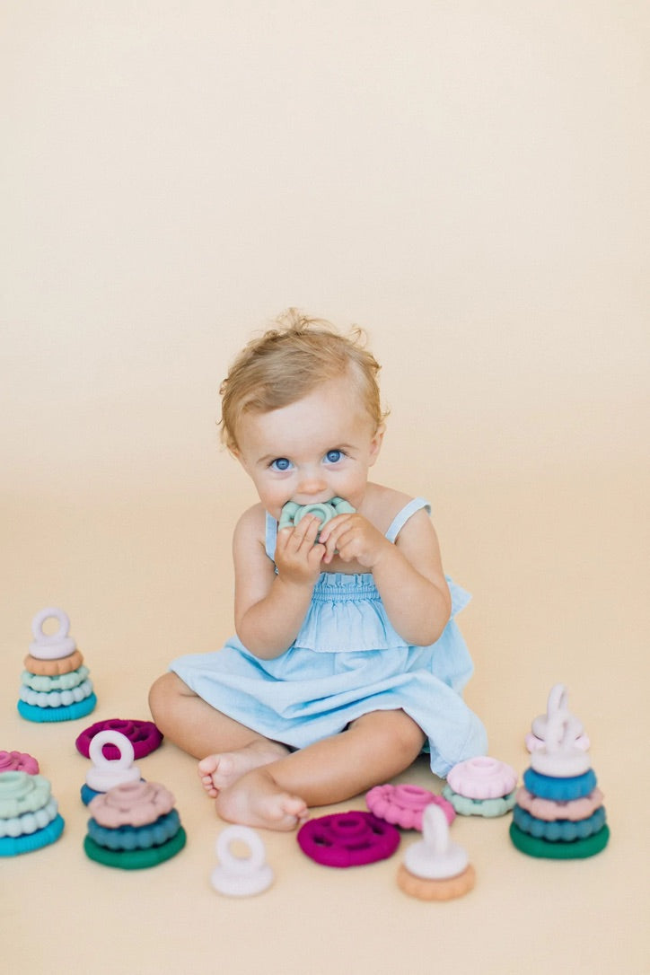 Aspen Teether + Stacker