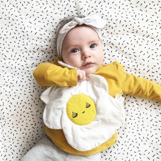 Egg Organic Crinkle Toy